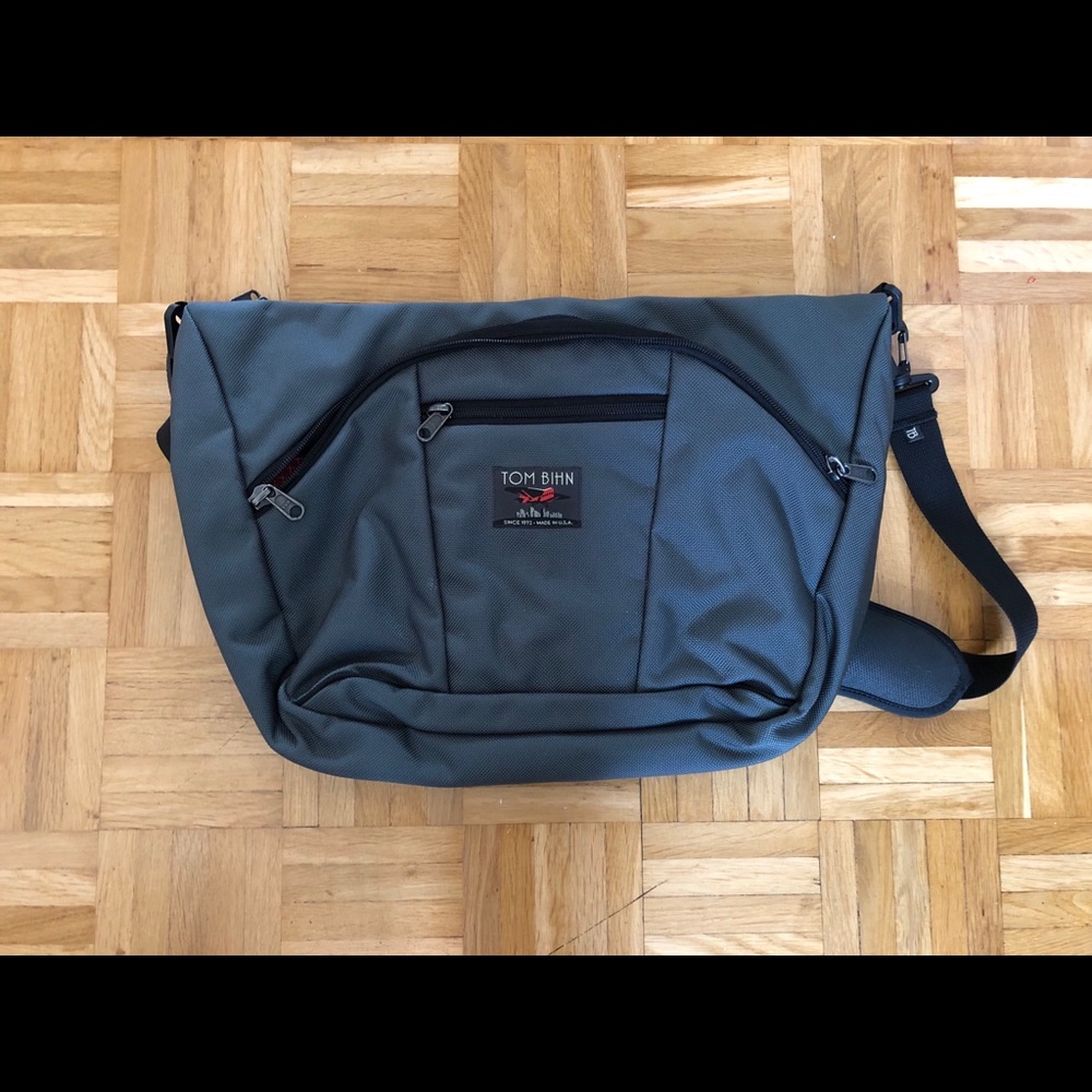 Tom Bihn Parental Unit